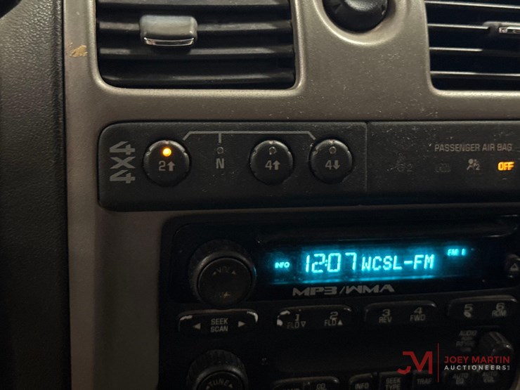 2012-chevrolet-colorado-image-34