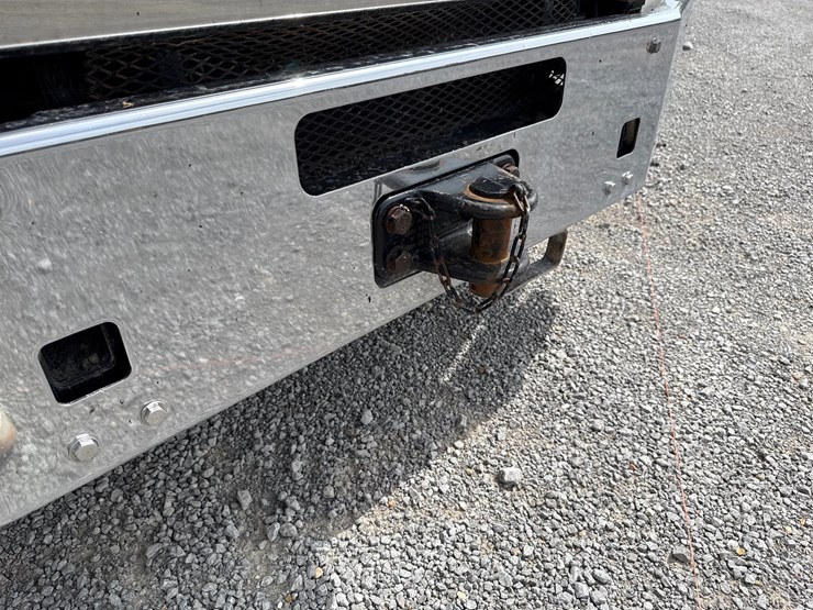 2017-kenworth-t880-image-9