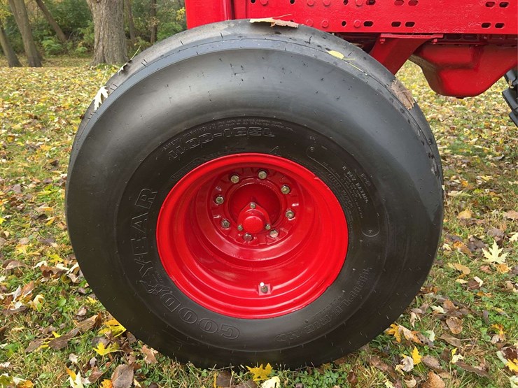 1970-1456-farmall-row-crop-golden-demonstrator-image-15