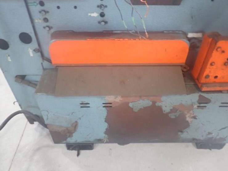 scotchman-industries-6509-24m-65-ton-punch-press-image-26