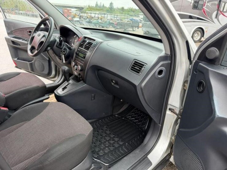 2007-hyundai-tucson-image-21