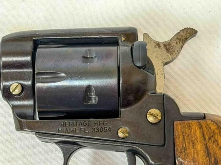 heritage-arms-rough-rider-22lr/mag-pistol-image-9