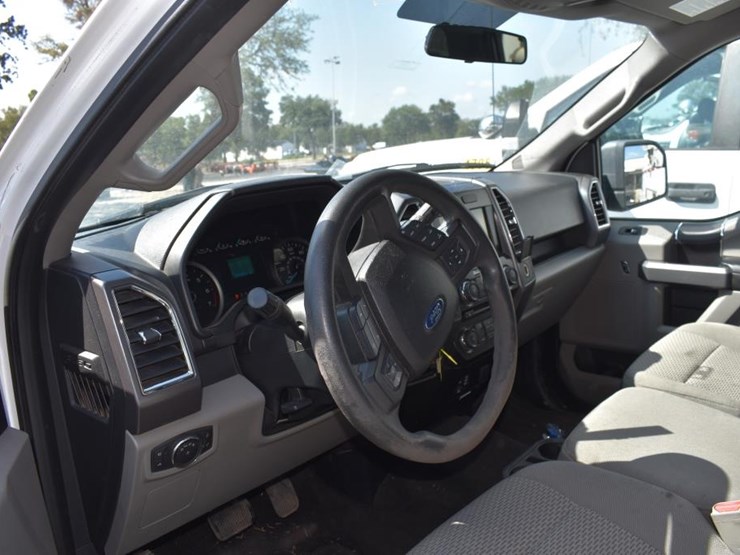 2015-ford-f150-image-14