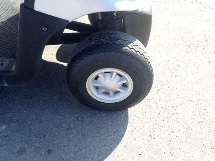 2021-e-z-go-rxv-2-passanger-gas-golf-cart-5621834-image-29