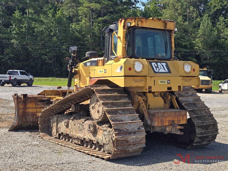 2012-caterpillar-d6t-image-5