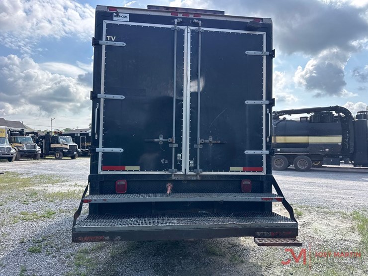 2008chevrolet-c4500-box-truck-image-14