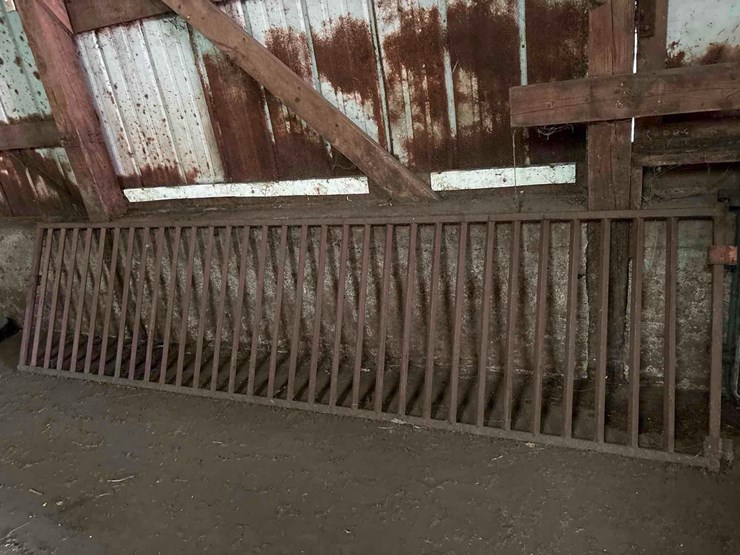 2-heavy-steel-hog-gates-image-1