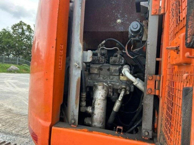 2007-hitachi-zx225us-lc-image-27