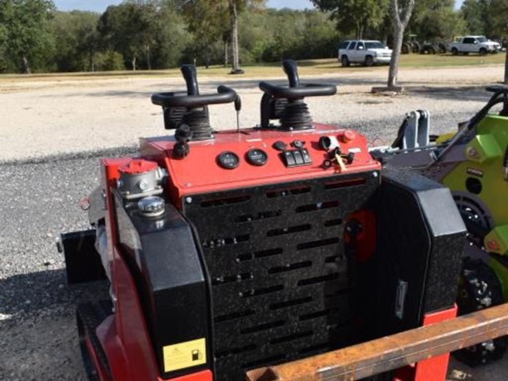 ssl1500-mini-skid-steer-(diesel)-(serial-#-06908a)-(k)-image-5
