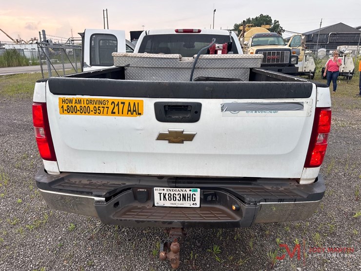 2007-chevrolet-2500-image-16