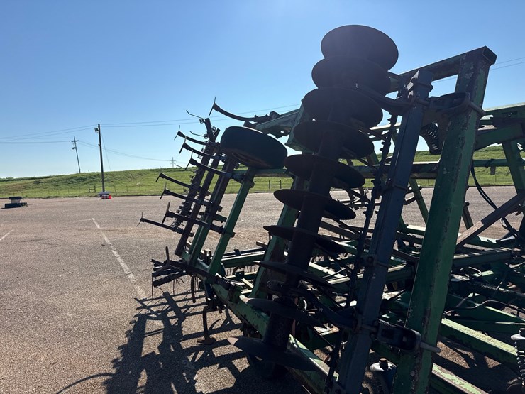john-deere-724-image-9