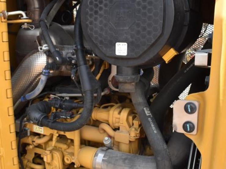 caterpillar-d1-image-26