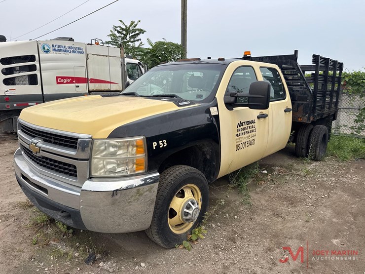 2009-chevrolet-3500-image-4