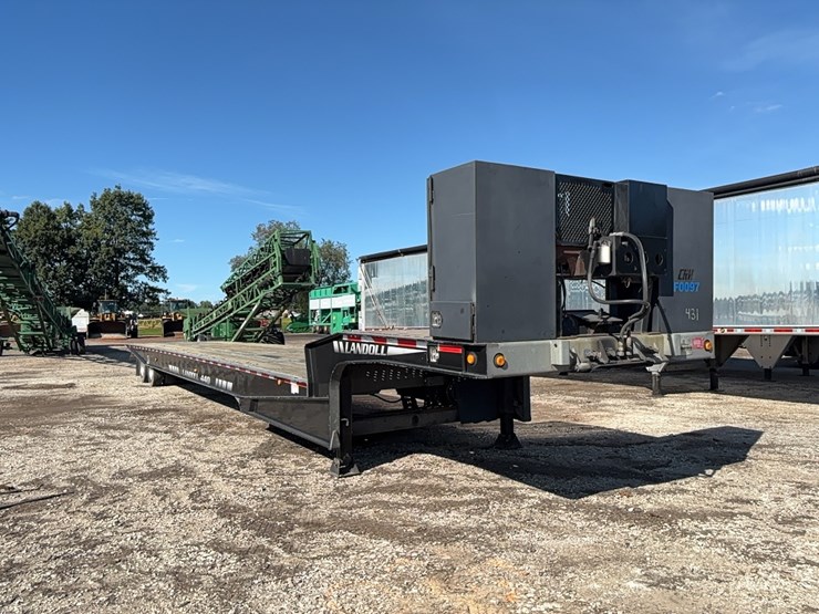 2013-landoll-440-53-image-2