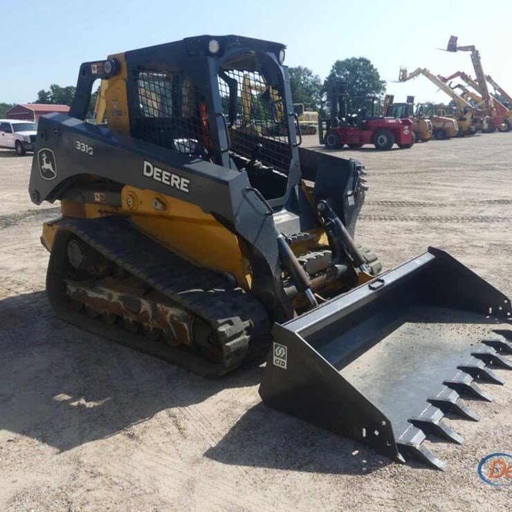 2024 DEERE 331G