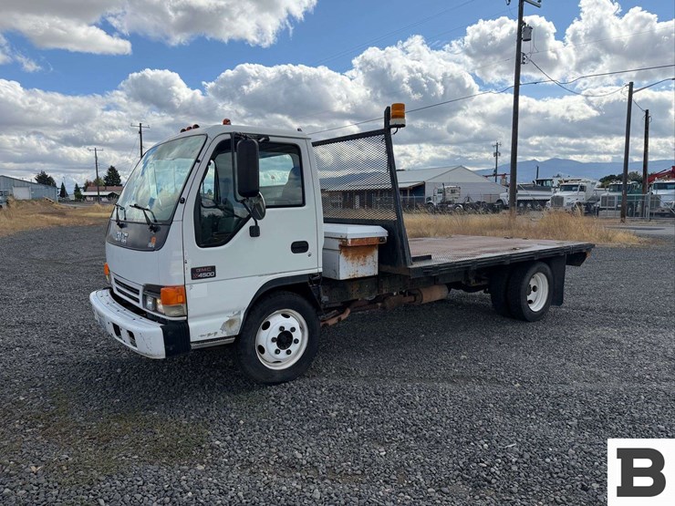 2000-gmc-w4500-image-1