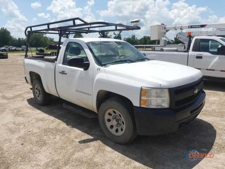 2009-chevrolet-1500-image-1