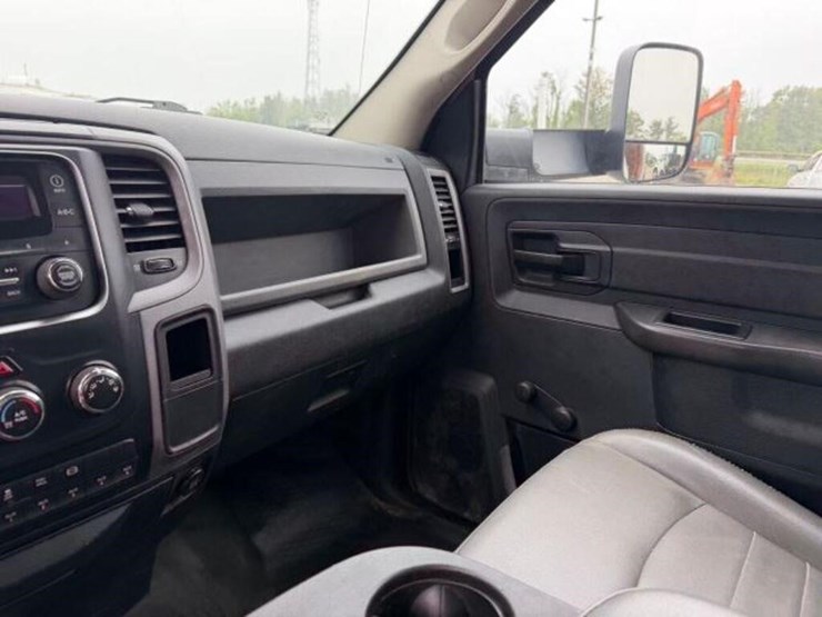 2016-ram-5500-hd-image-18