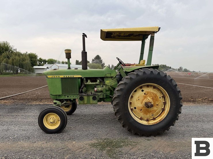 john-deere-3010-image-3