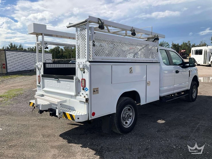 2019-ford-f350-image-3