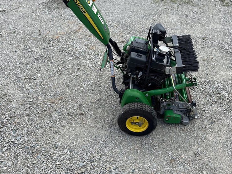 #1019-•-john-deere-180e-walking-greensmower-image-6