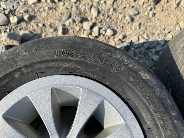 #50532-•-lot-of-(16)-18x8.50-8-tires-inv#50532-image-26