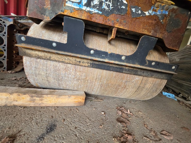 #25518-•-wacker-vibratory-compactor-image-26