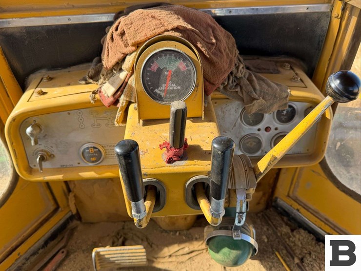 1972-caterpillar-d6c-image-31