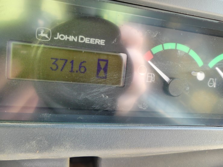 2024-deere-320g-image-19