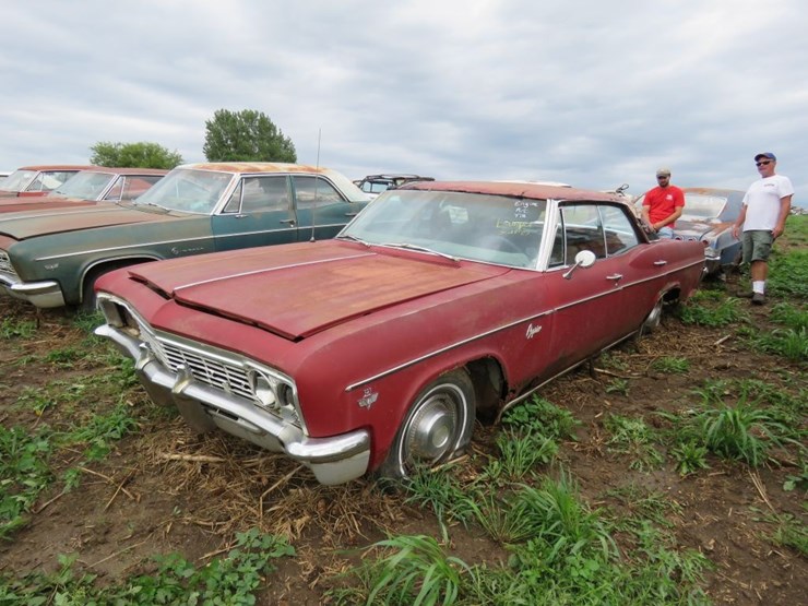 1966-chevrolet-caprice-4dr-ht-image-12