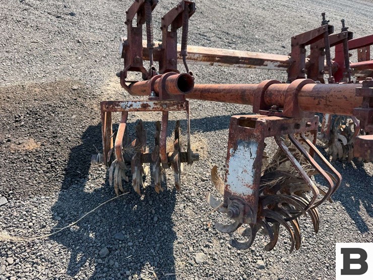 15'-lilliston-rolling-cultivator-toolbar-image-13