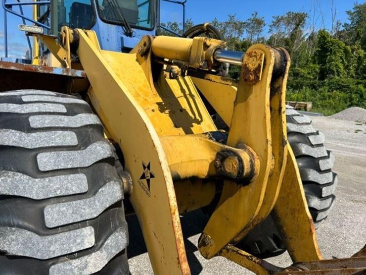 1989-komatsu-wa320-1-image-46