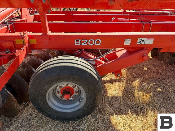 2012-kuhn-krause-8200-twin-offset-disc-image-47