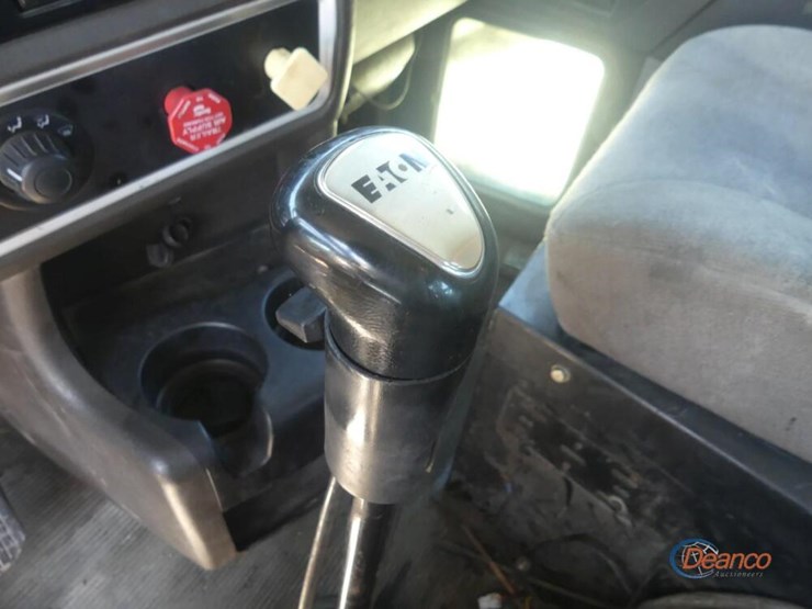 2012-kenworth-t800-image-23