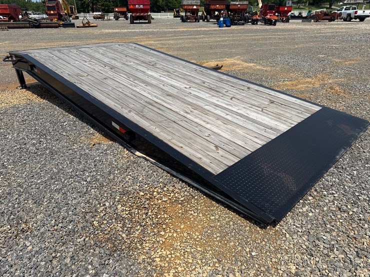 #1008-•-30,000lbs-loading-dock-image-5