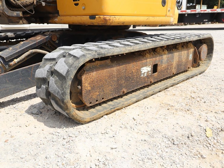 2017-deere-35g-image-9