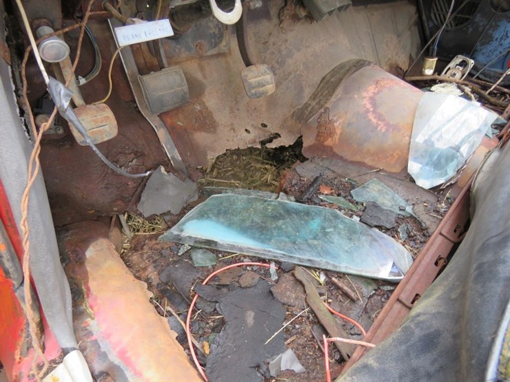1965-chevrolet-impala-2dr-ht-image-12