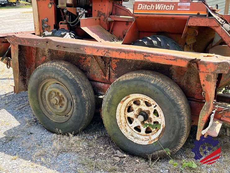 ditch-witch-2310dd-image-8