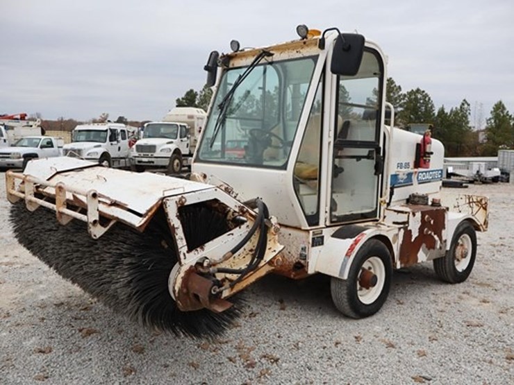 2011-roadtec-fb85-image-1