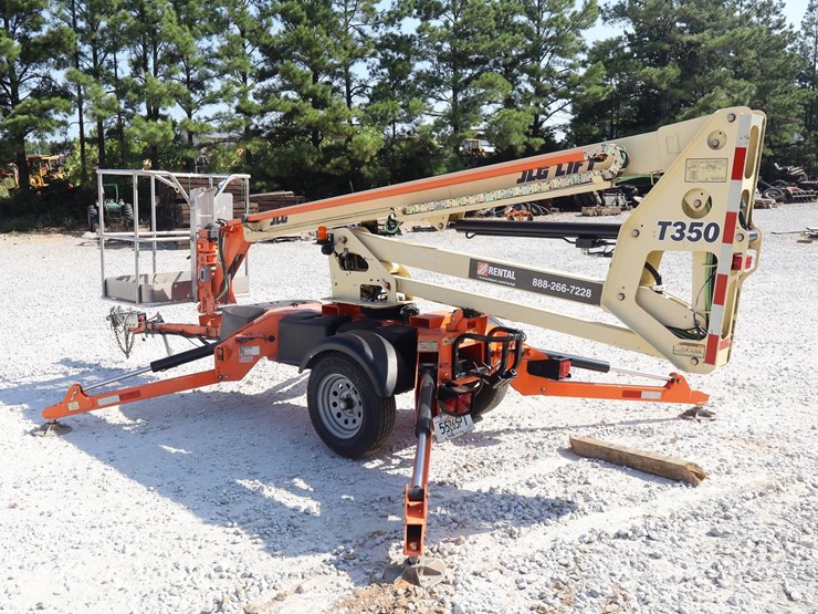 2019-jlg-t350-image-3