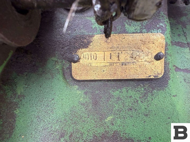 john-deere-3010-image-41