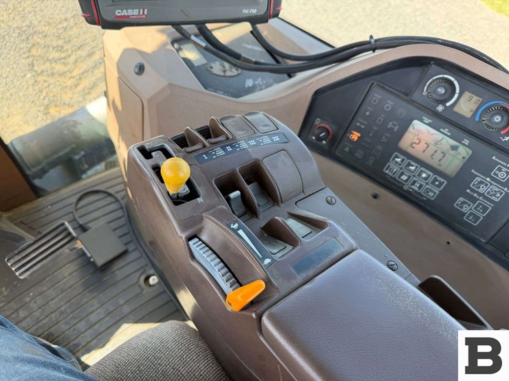 2004-john-deere-9520t-image-76