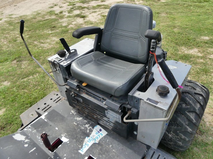 2001-dixie-chopper-image-9