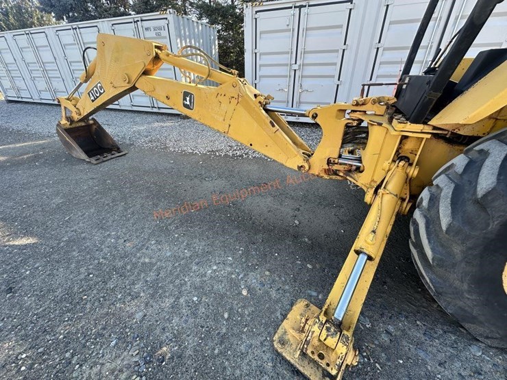 deere-410c-image-38