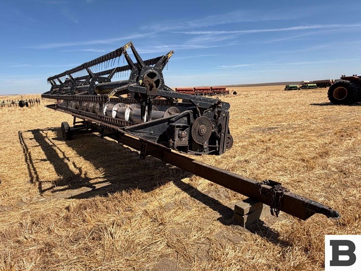 1981-allis-chalmers-gleaner-n-series-header-image-6