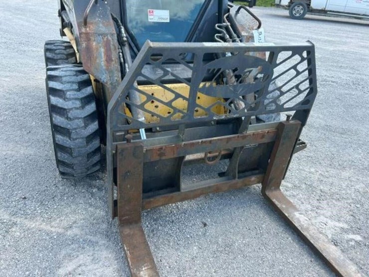 2003-new-holland-ls170-image-44