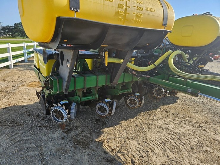 john-deere-1770-image-72