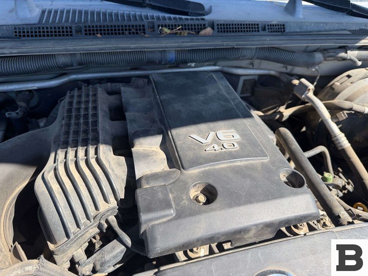 2005-nissan-pathfinder-image-32