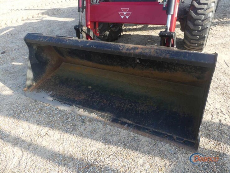 massey-ferguson-1533-image-8