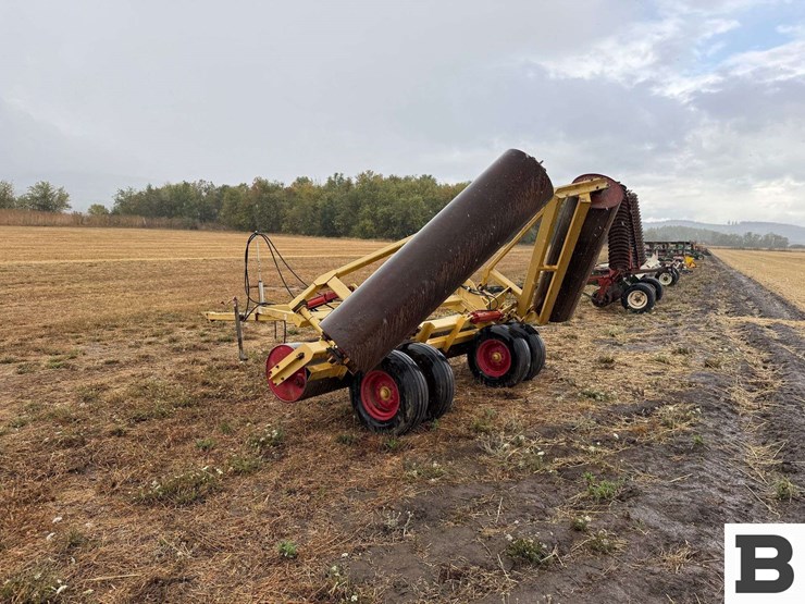 1997-agriweld-field-roller-23'-image-3